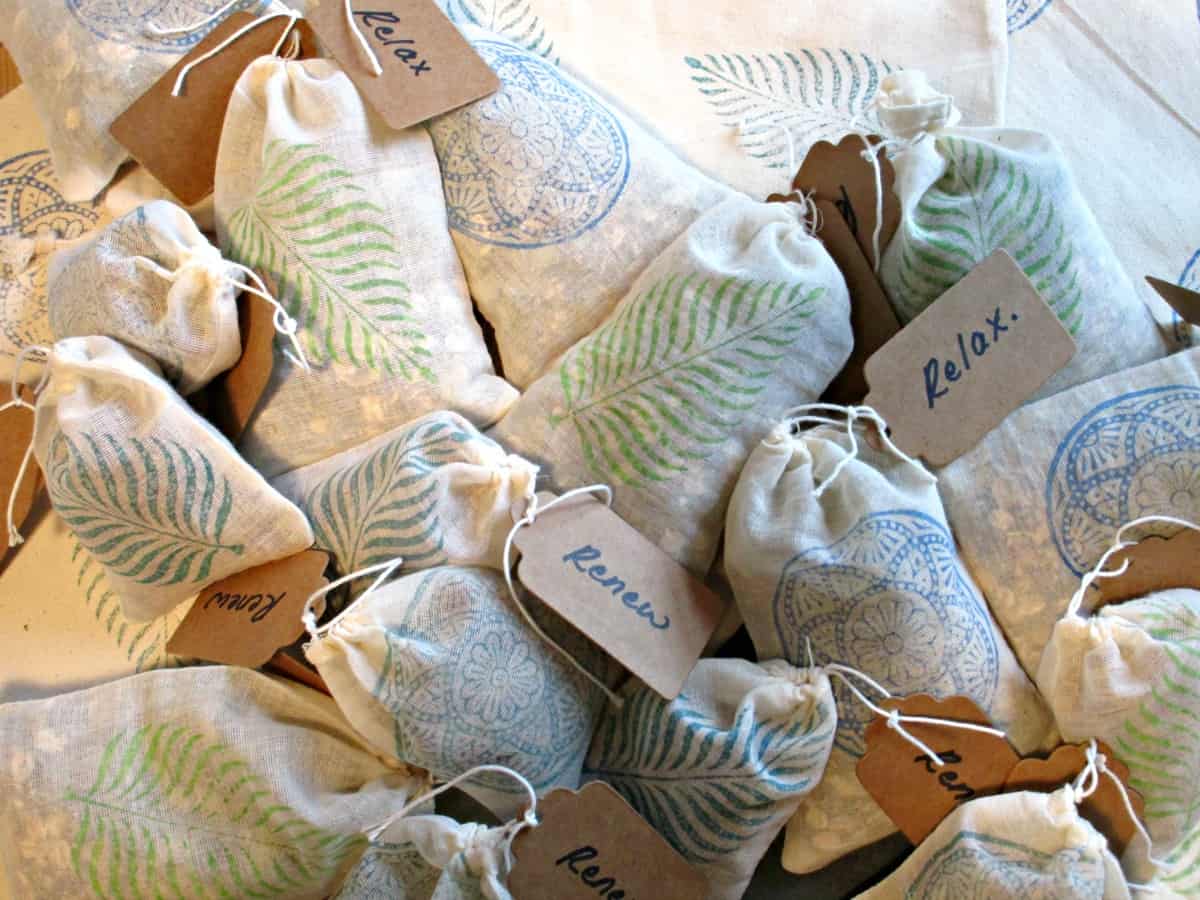 DIY Bath Tea Bags: Last Minute Gift Idea