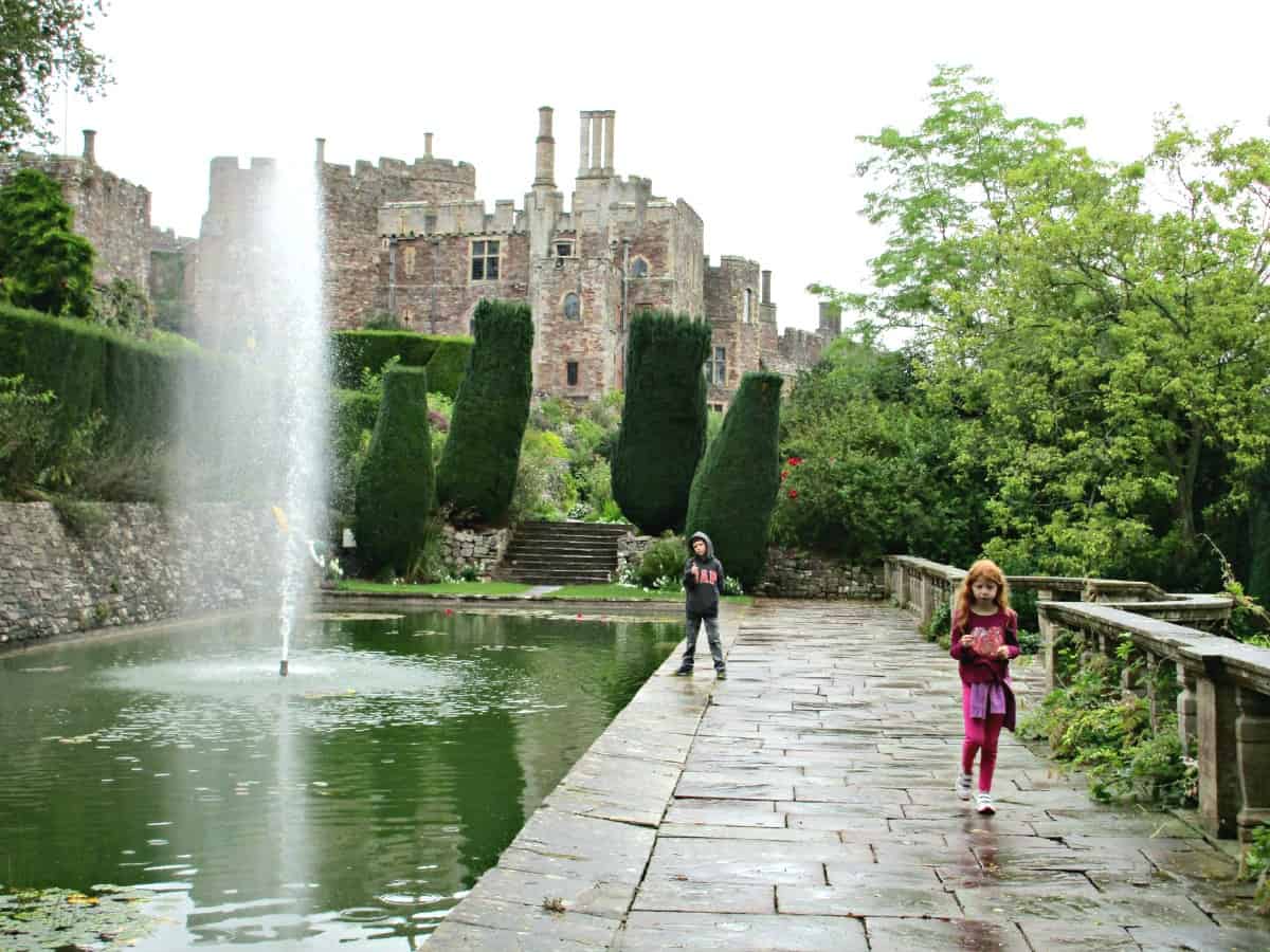 12 Fabulous places to visit in and around the Cotswolds that are great days out, and will appeal to all the family whatever their age.