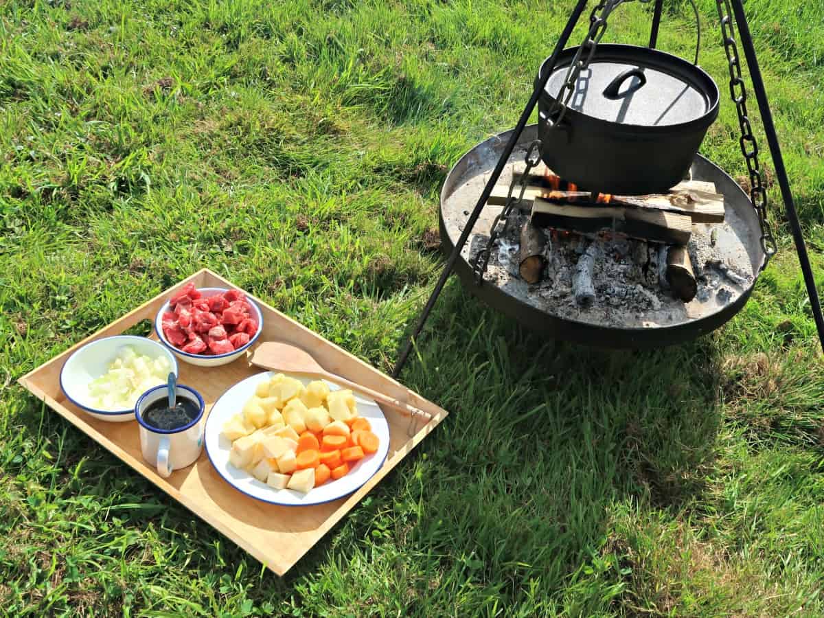I believe teaching kids to cook is an essential part of ensuring they develop healthy nutritional habits. Campfire cooking is a brilliant way to make food fun and capture their interest #HealthyRedMeat