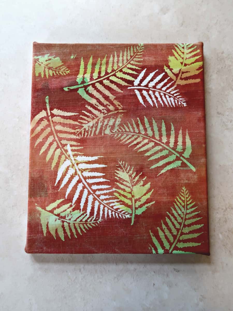 In this easy tutorial, I show you how to make a gorgeous piece of batik art using a glue stick and home-made fabric paint.