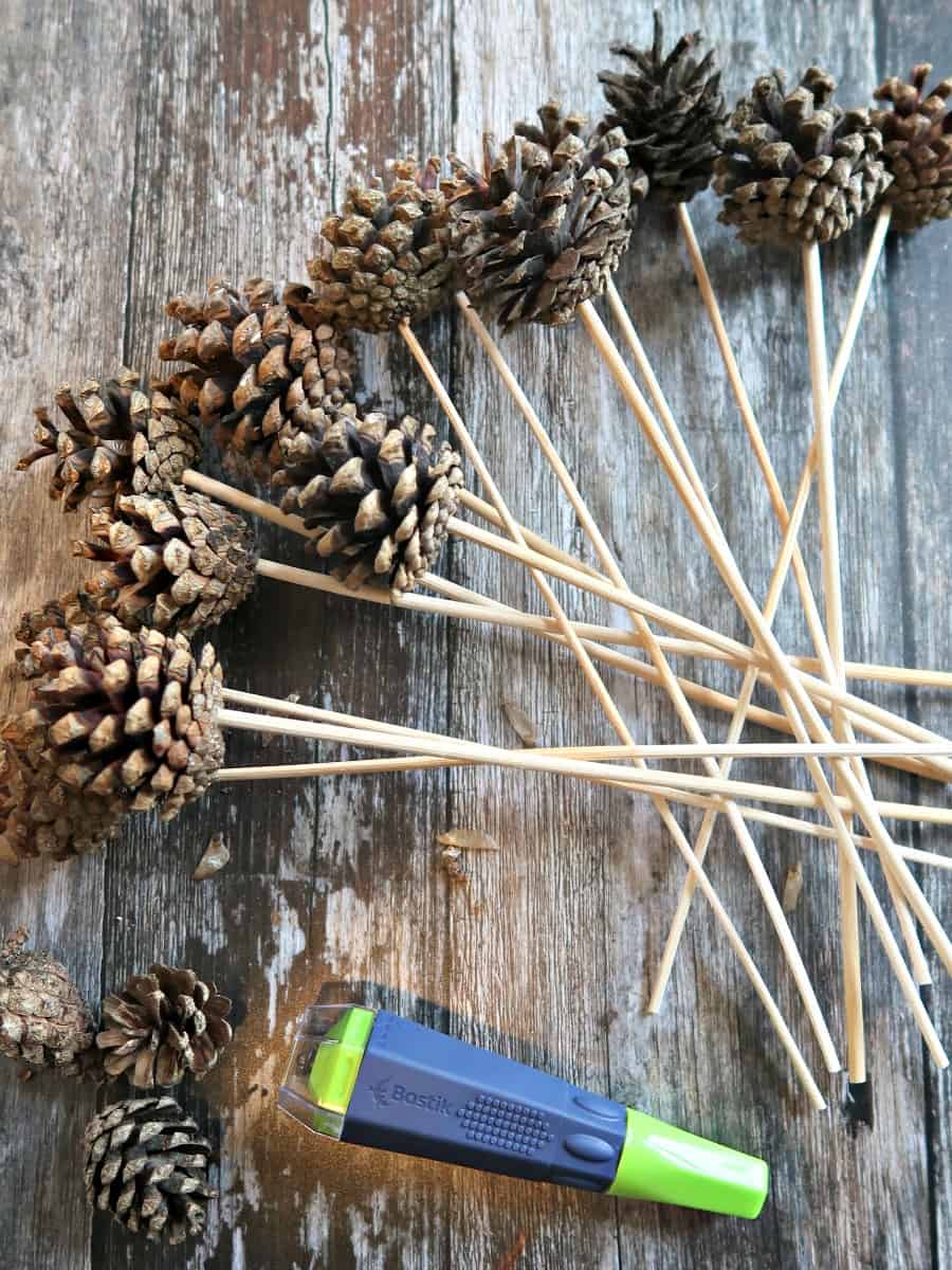 How to Make Quick and Easy Pine Cone Picks Story • Craft Invaders